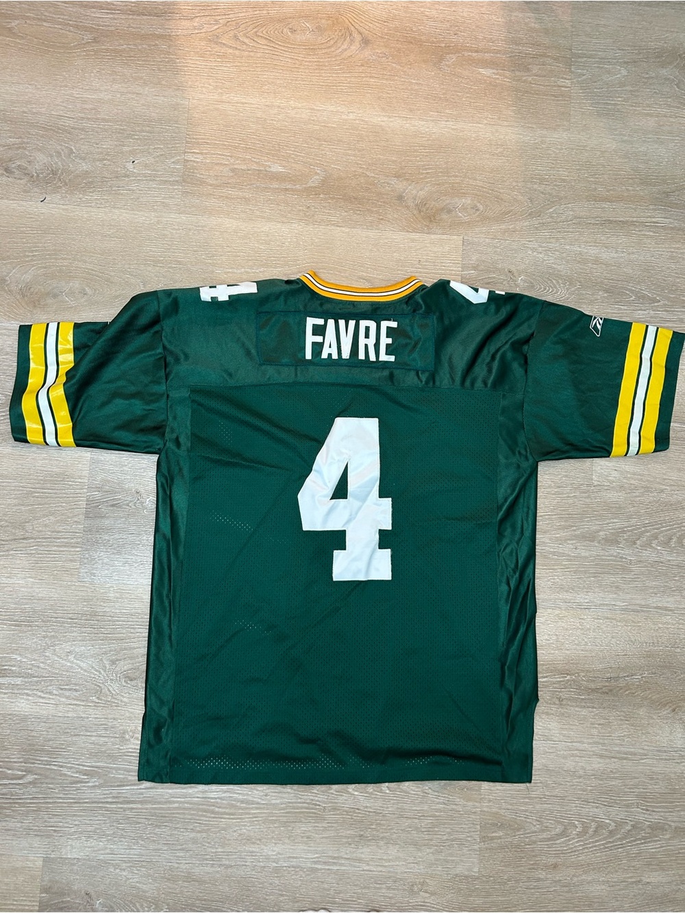 Reebok Y2K Green Bay Packers Brett Favre 4 Onfield NFL Jersey Green Men 54